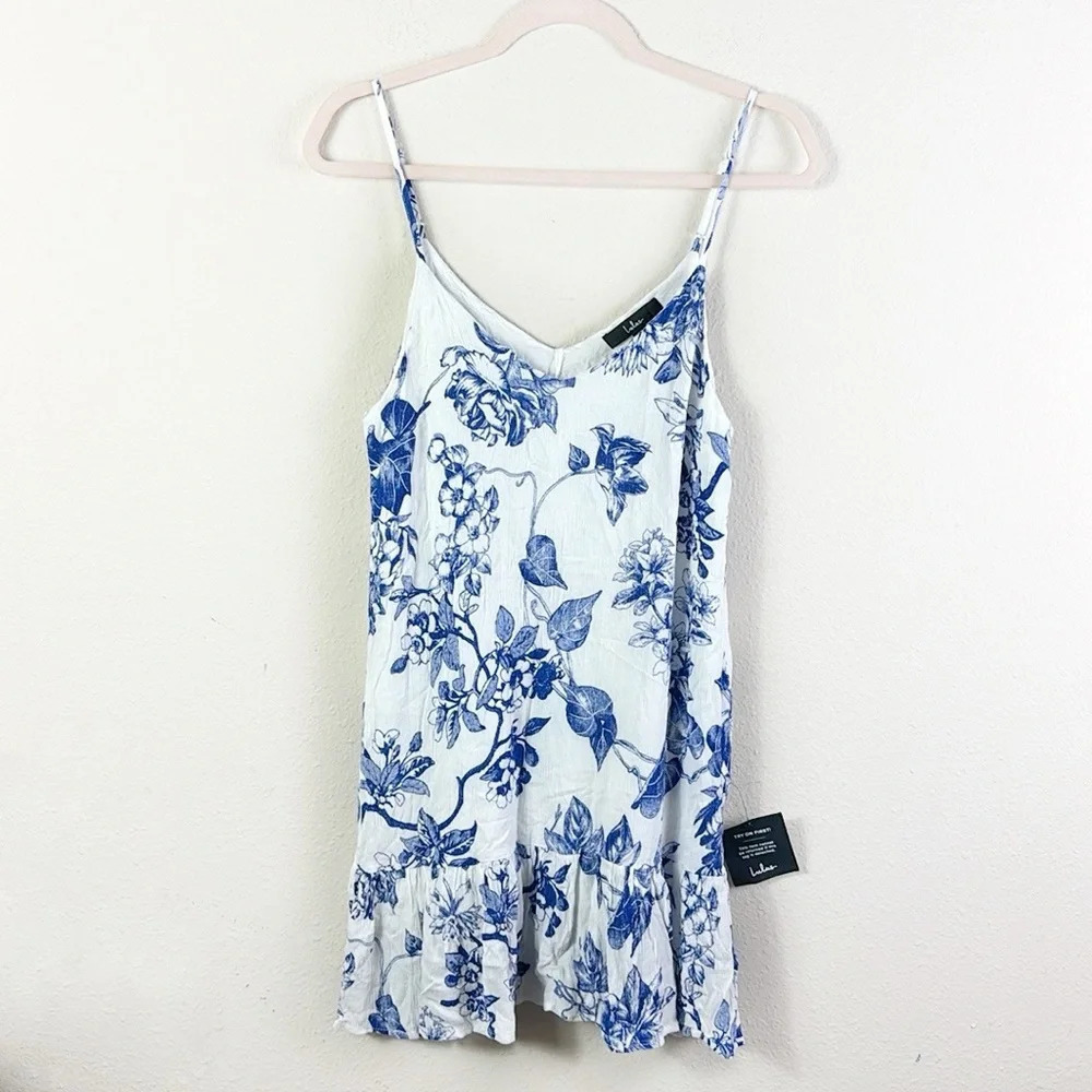 NWT Lulus Garden Bloom Blue and White Floral Print Ruffled Shift Dress sz Medium - Picture 13 of 15